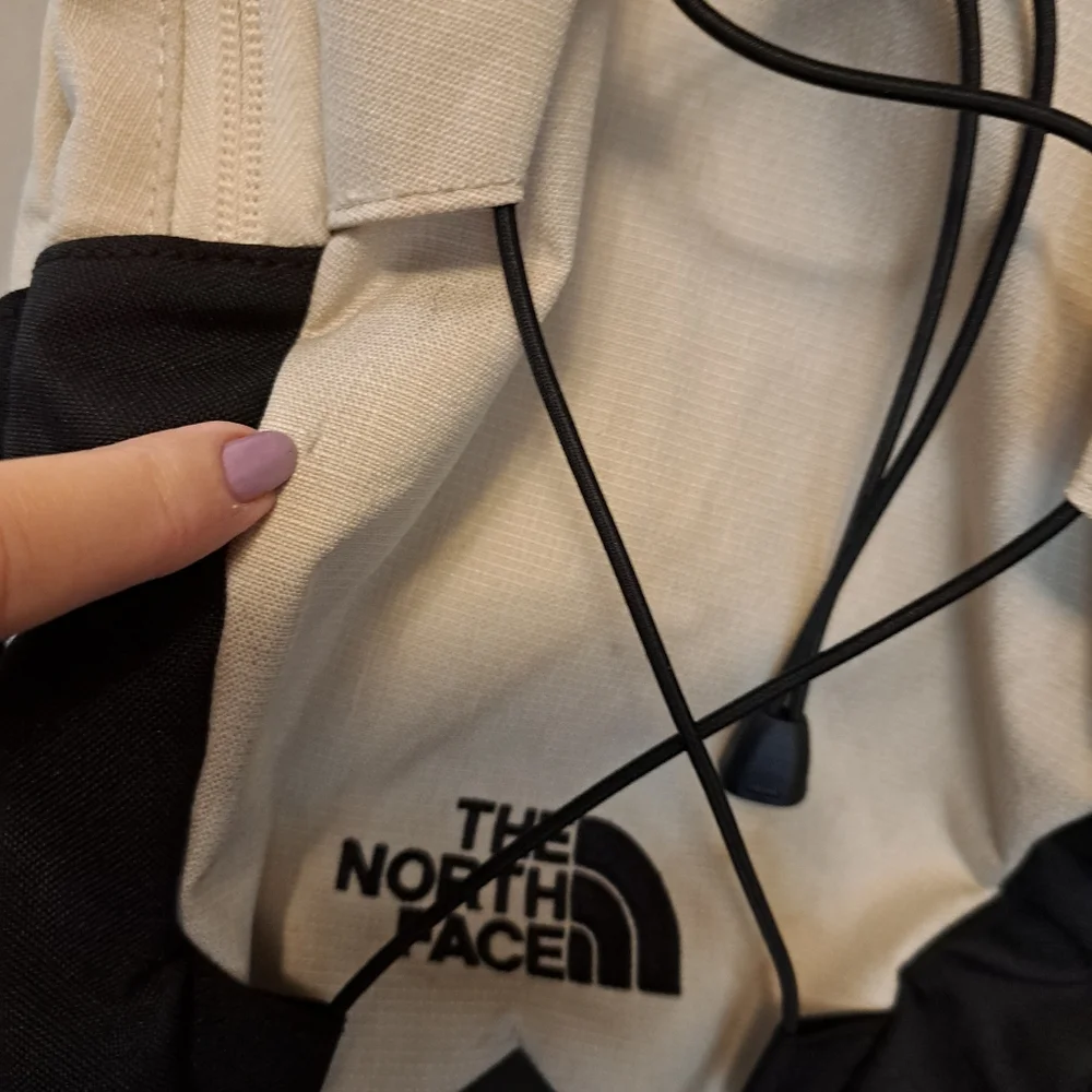FINAL PRICE The North Face Unisex Black and Cream Athletic Backpack